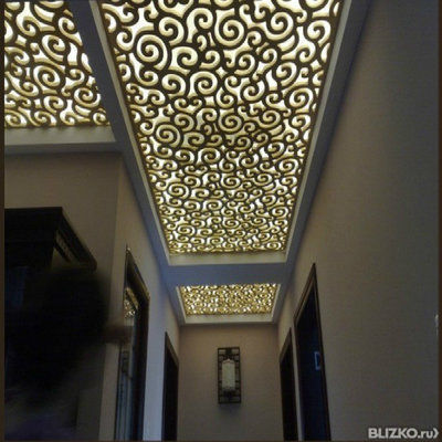 декоративна резная потолочная решетка из фанер