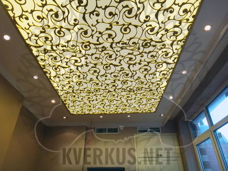 декоративна резная потолочная решетка из фанер